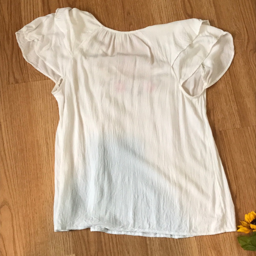 White flowy top! - Picture 4 of 4